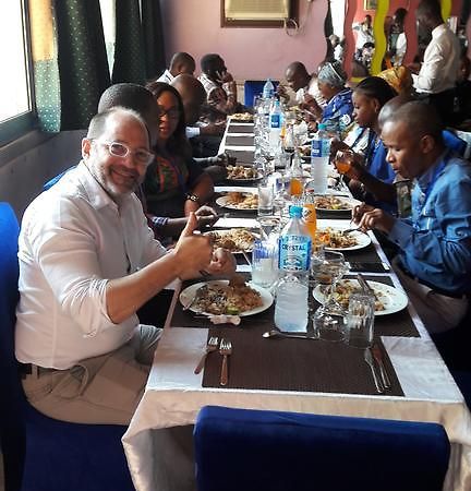 Zambezi Inn Hotel Conakry Ngoại thất bức ảnh